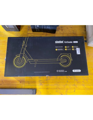 Ninebot KickScooter MAX by Segway