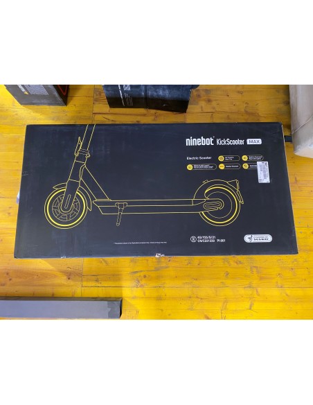 Ninebot KickScooter MAX by Segway