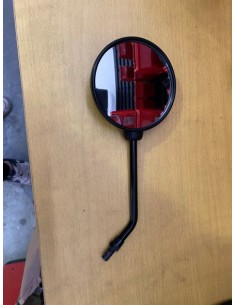 Specchietto retrovisore...